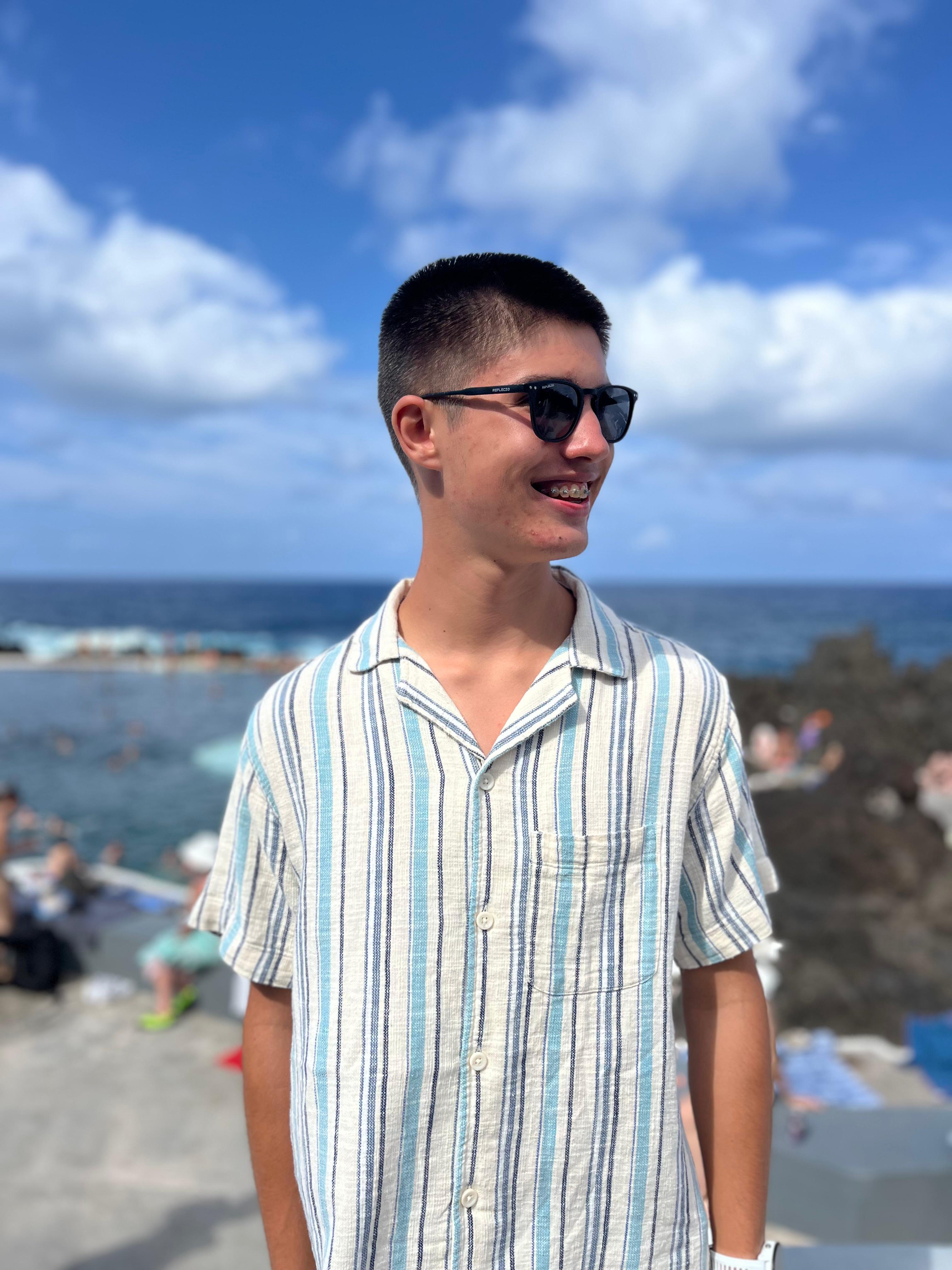 Guilherme Queirós na praia